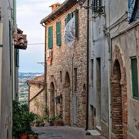 Castello Ala Lucia Lägenhet